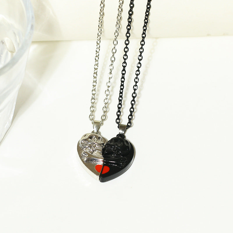Punk Retro Skull Pendant Halloween Necklace Heart-shaped Magnetic Stitching Love Skull Couple Necklace BAZONA