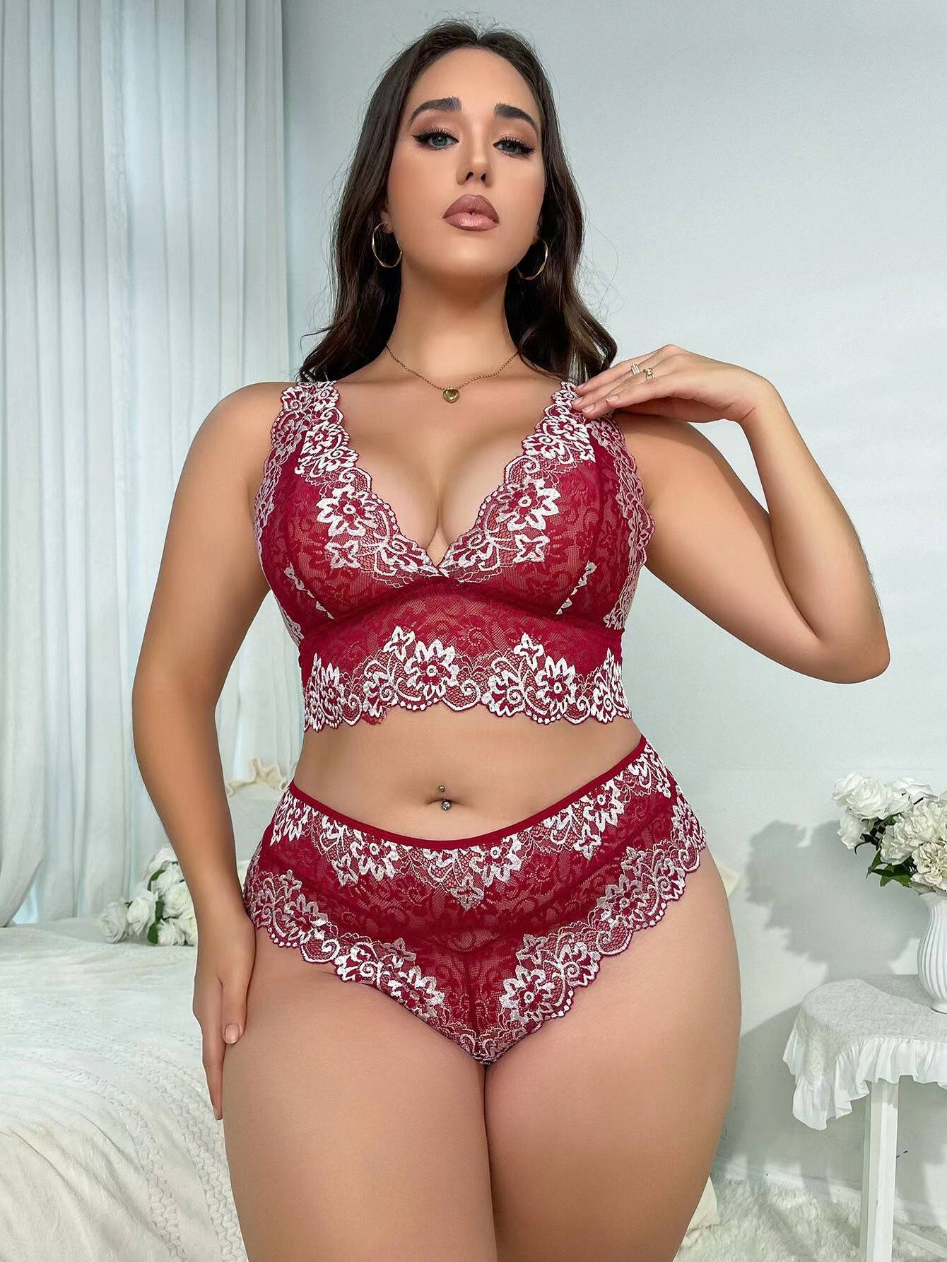 Plus Size Lace Underwear Suit BAZONA