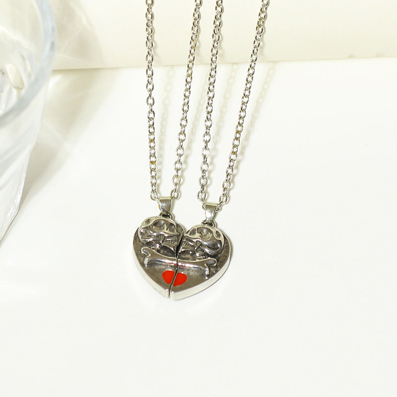 Punk Retro Skull Pendant Halloween Necklace Heart-shaped Magnetic Stitching Love Skull Couple Necklace BAZONA