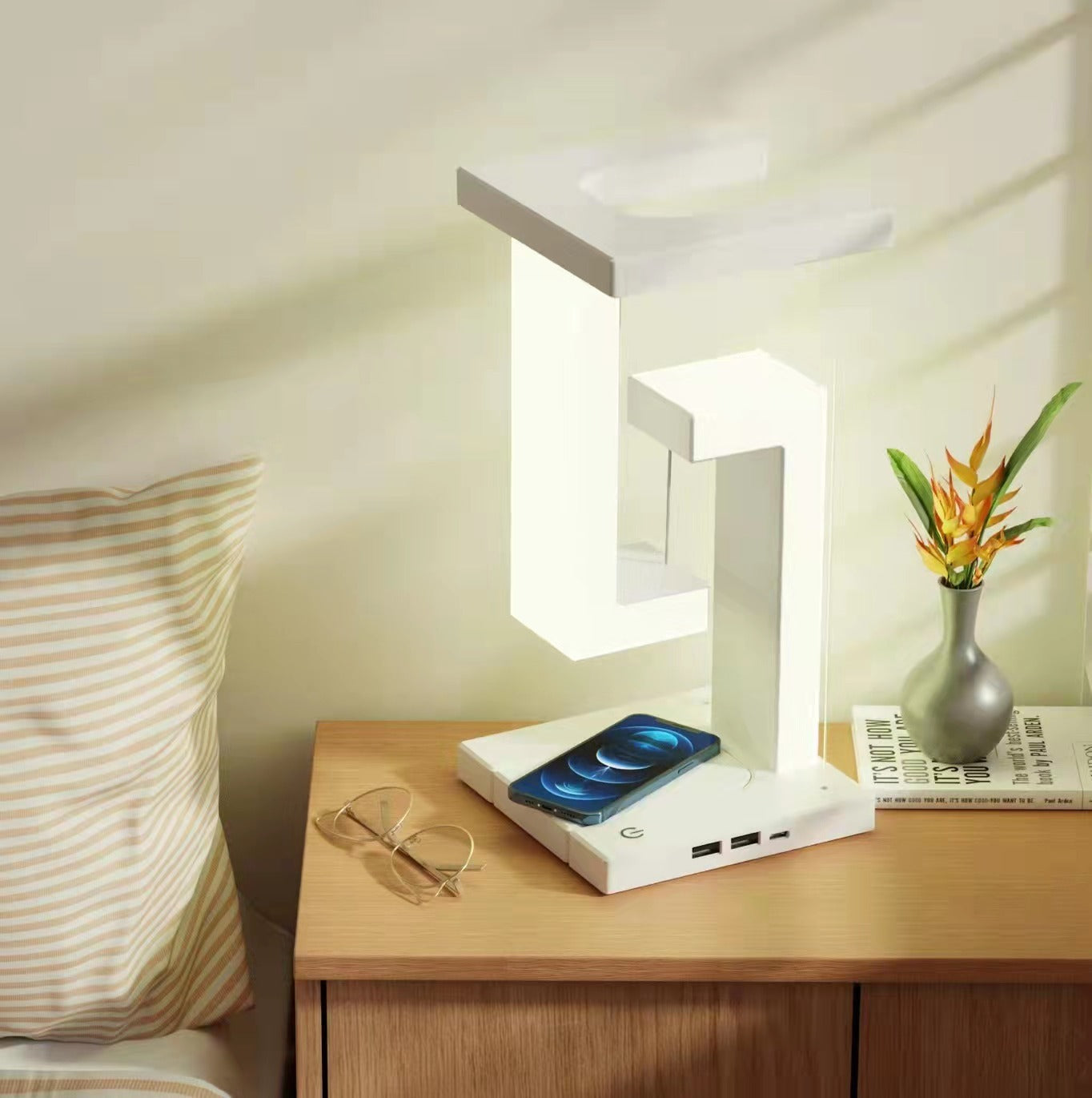 Creative Smartphone Wireless Charging Suspension Table Lamp Balance Lamp Floating For Home Bedroom BAZONA