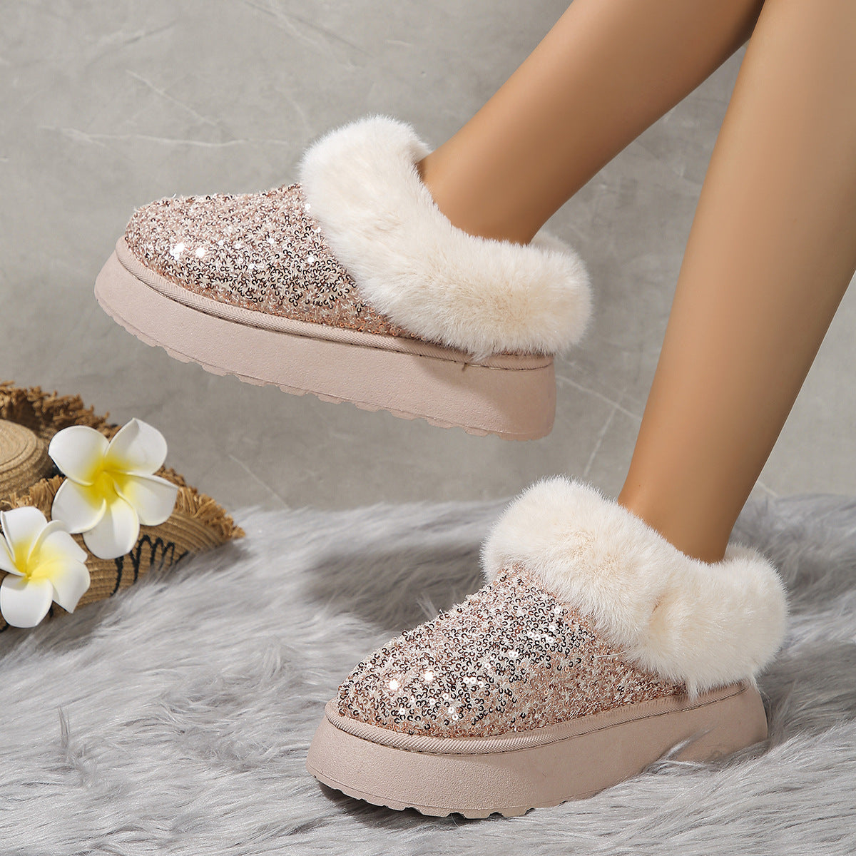 Fashion Sequined Thick-soled Plush Shoes Winter Indoor And Outdoor Casual Warm Slippers Women Garden House Shoes BAZONA