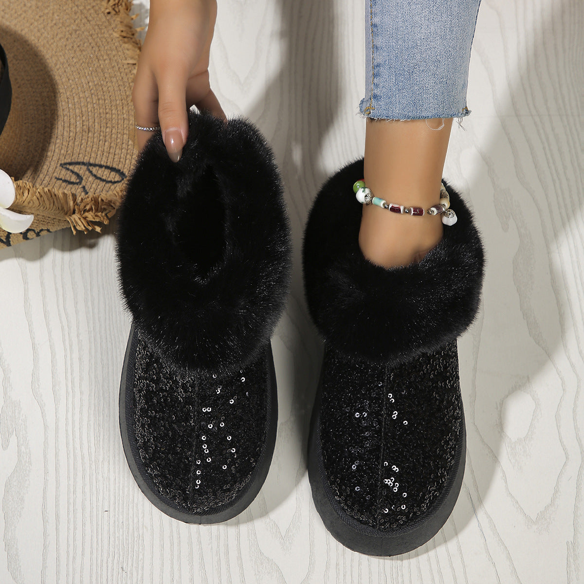 Fashion Sequined Thick-soled Plush Shoes Winter Indoor And Outdoor Casual Warm Slippers Women Garden House Shoes BAZONA