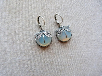 Fashion Jewelry Women's Earrings Hanging Vintage Dragonfly Pendant Earring Boho Chakra Blue Moonstone Drop Earrings For Women Wedding Charm Ethnic Jewellery BAZONA